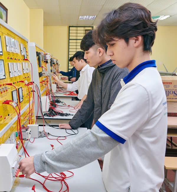 Nhóm nghề về Công nghệ - Kỹ thuật - Công trình